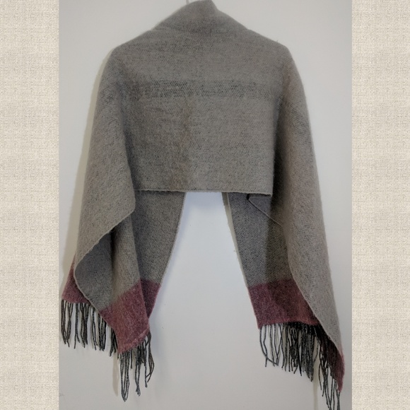 Zighilli Wool Blend Poncho - Picture 2 of 4